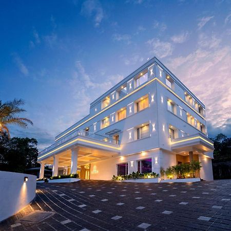 Hotel Grand Avenue Pambadi 외부 사진